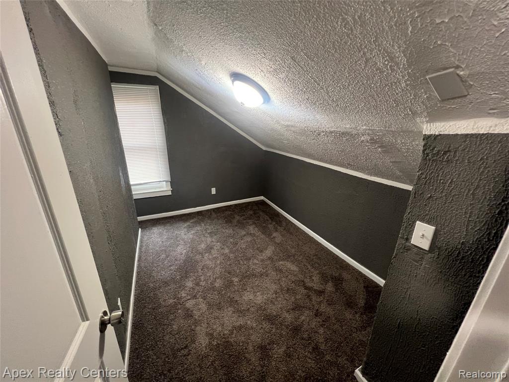 20411 Washburn Street Property Photo 26