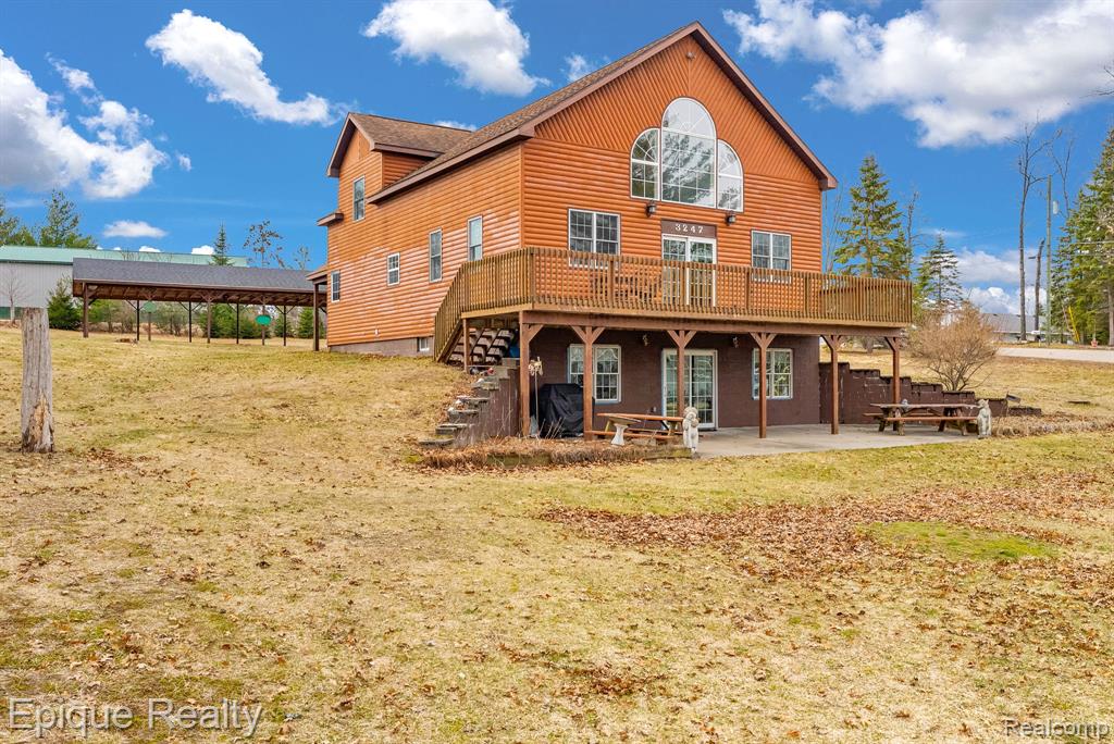 3247 Comanche Trail Property Photo 9
