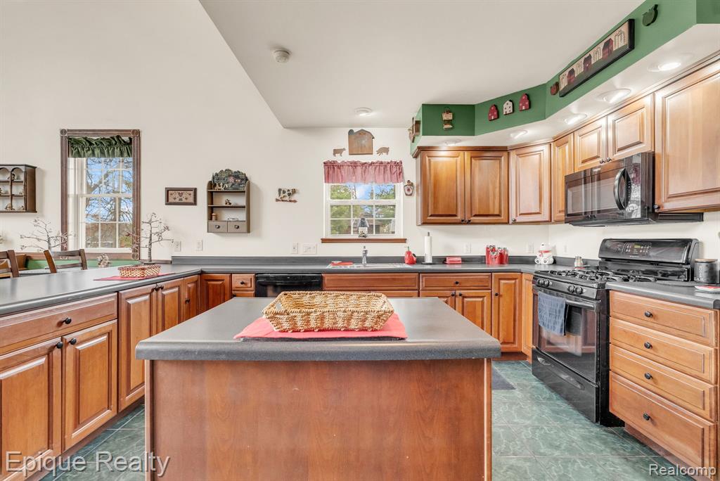3247 Comanche Trail Property Photo 23