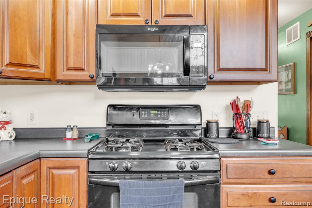 3247 Comanche Trail Property Photo 26