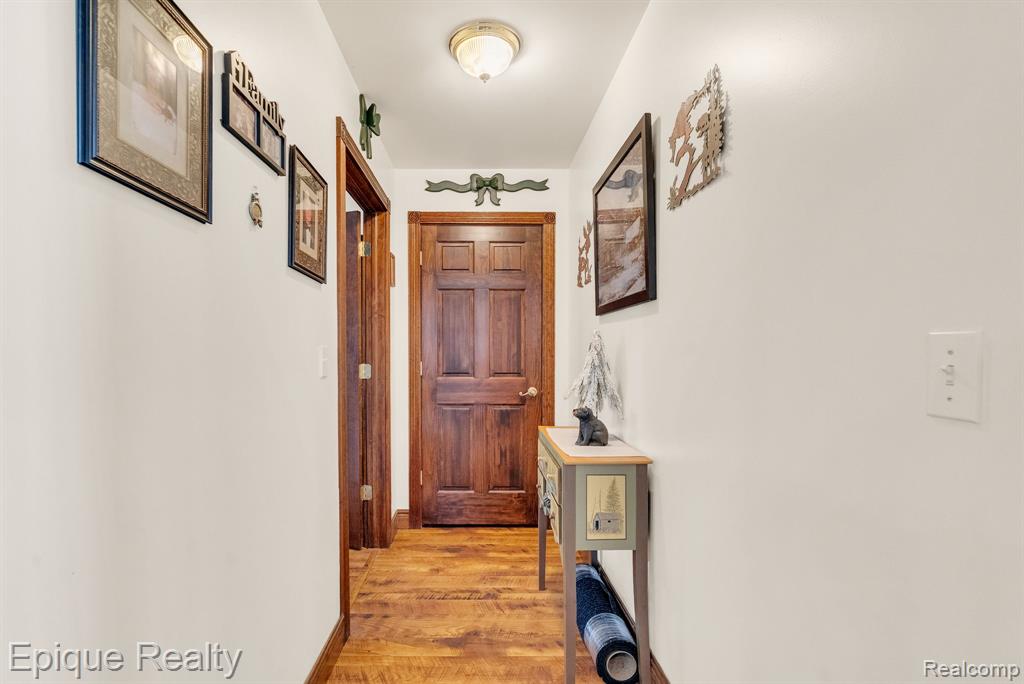 3247 Comanche Trail Property Photo 28
