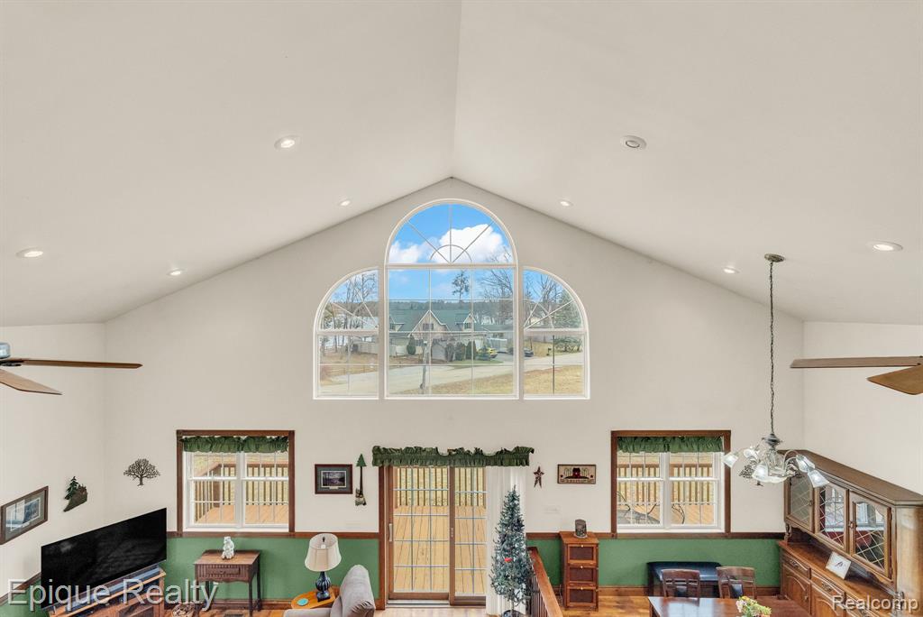 3247 Comanche Trail Property Photo 40
