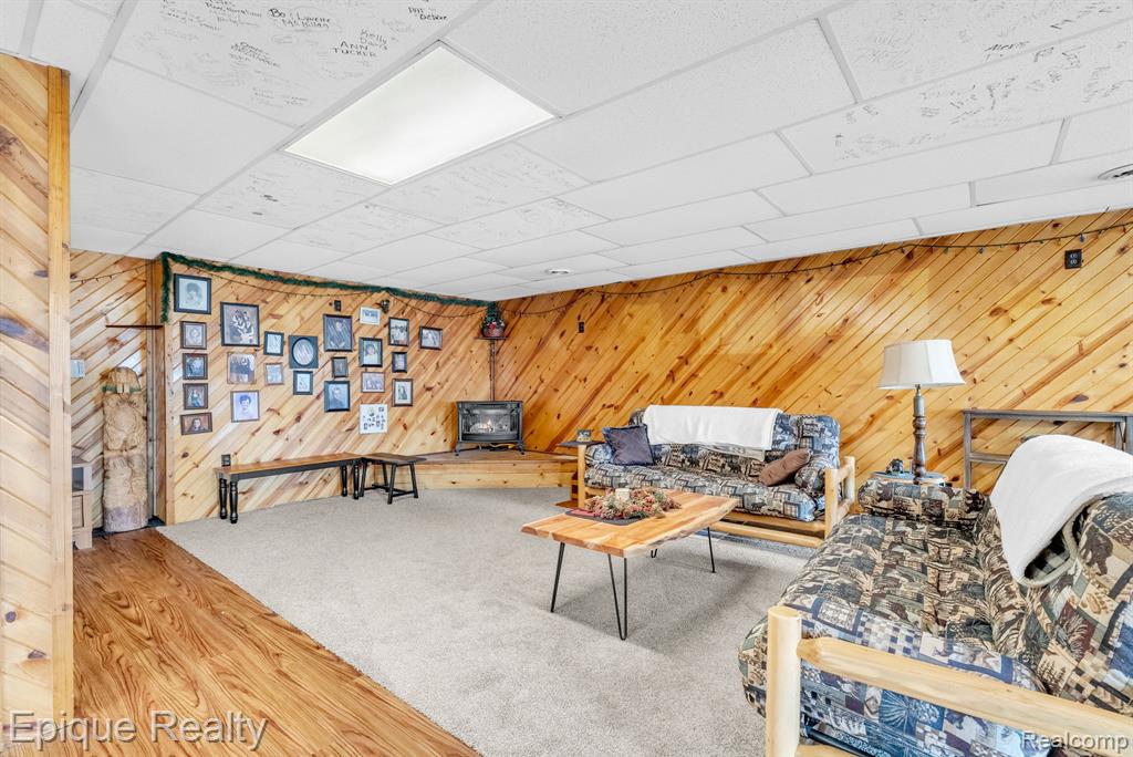3247 Comanche Trail Property Photo 54