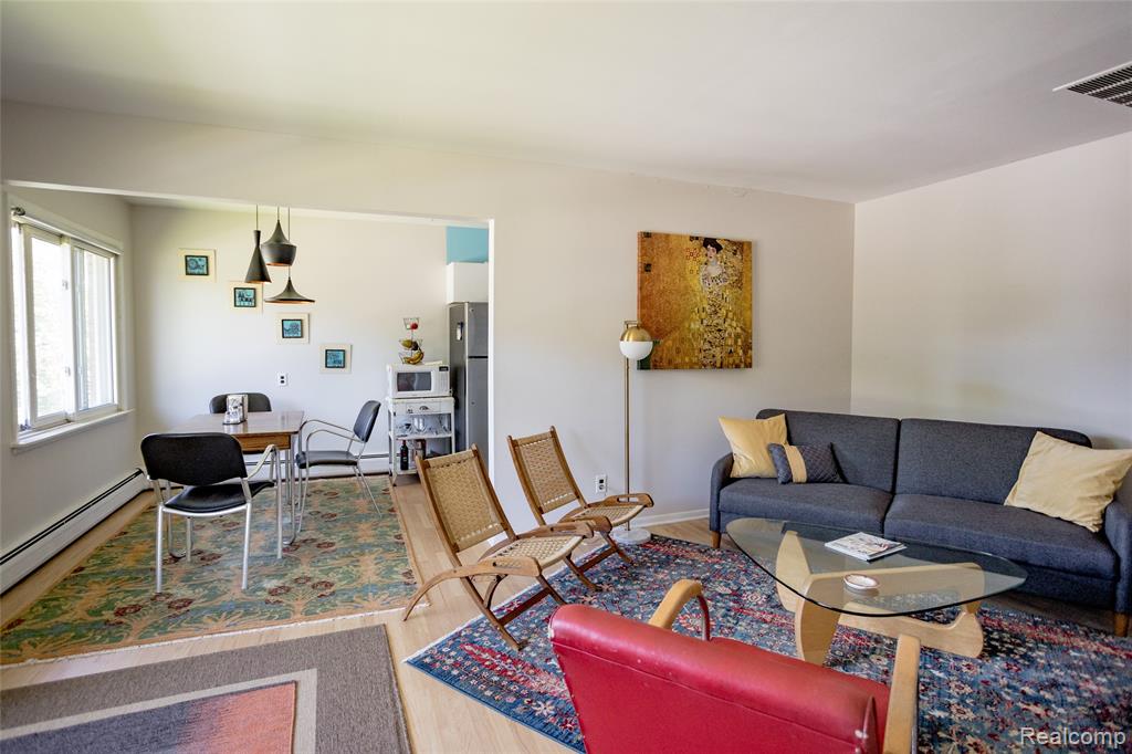 1550 Cherboneau Property Photo 6