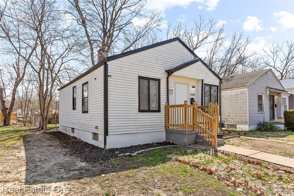 19800 Oakfield Street Property Photo 1