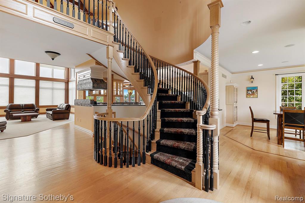 10611 Lighthouse Point Property Photo 6