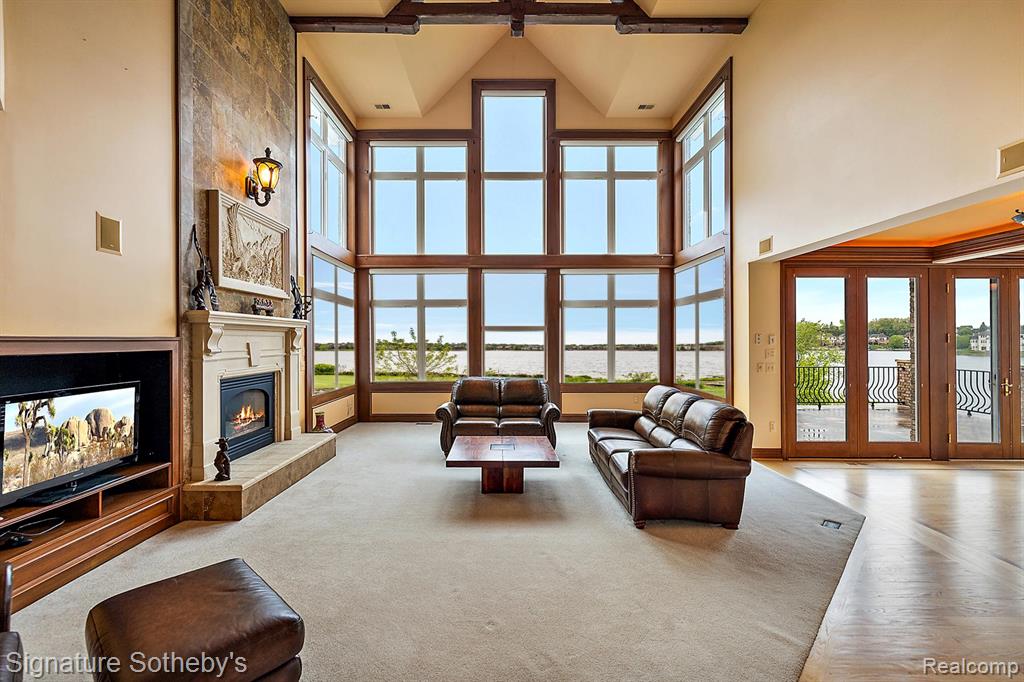 10611 Lighthouse Point Property Photo 7