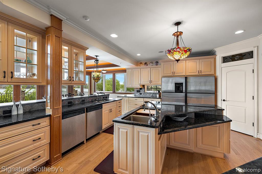 10611 Lighthouse Point Property Photo 12