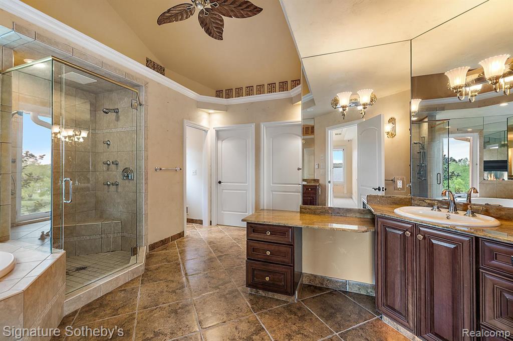 10611 Lighthouse Point Property Photo 28