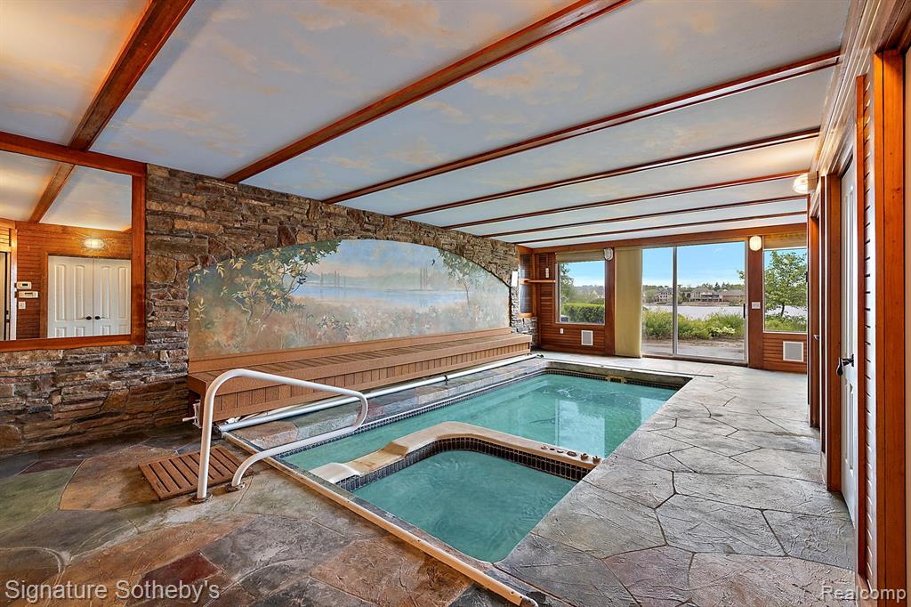 10611 Lighthouse Point Property Photo 48