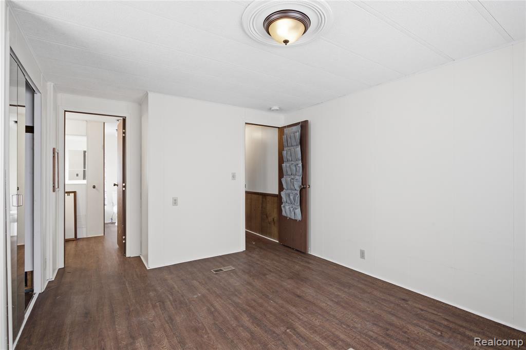 25716 Jackson St Property Photo 19