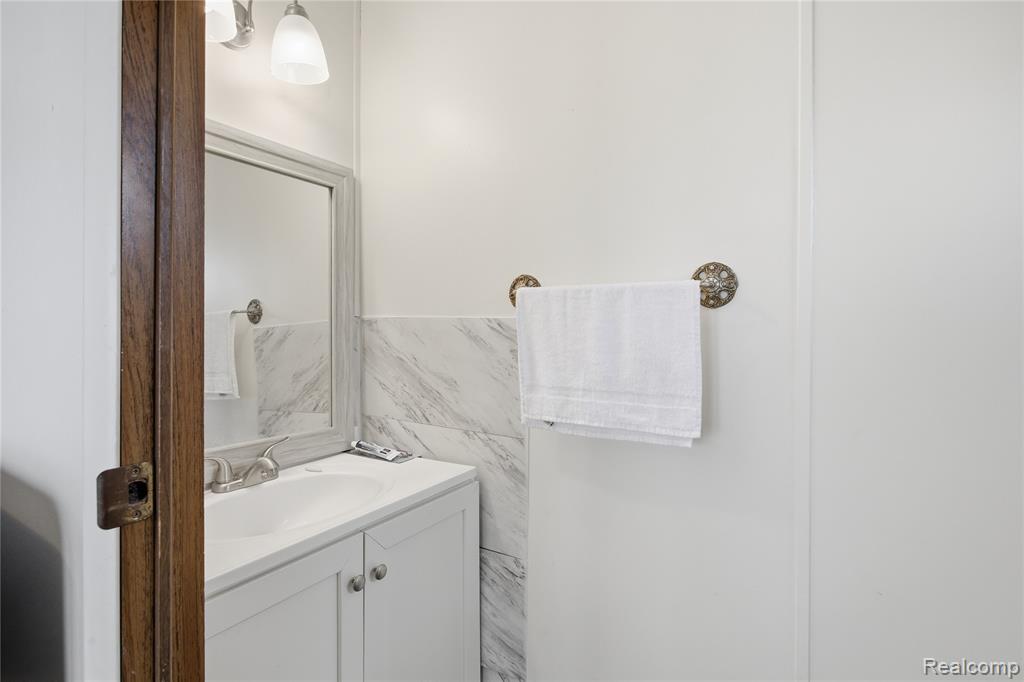 25716 Jackson St Property Photo 26