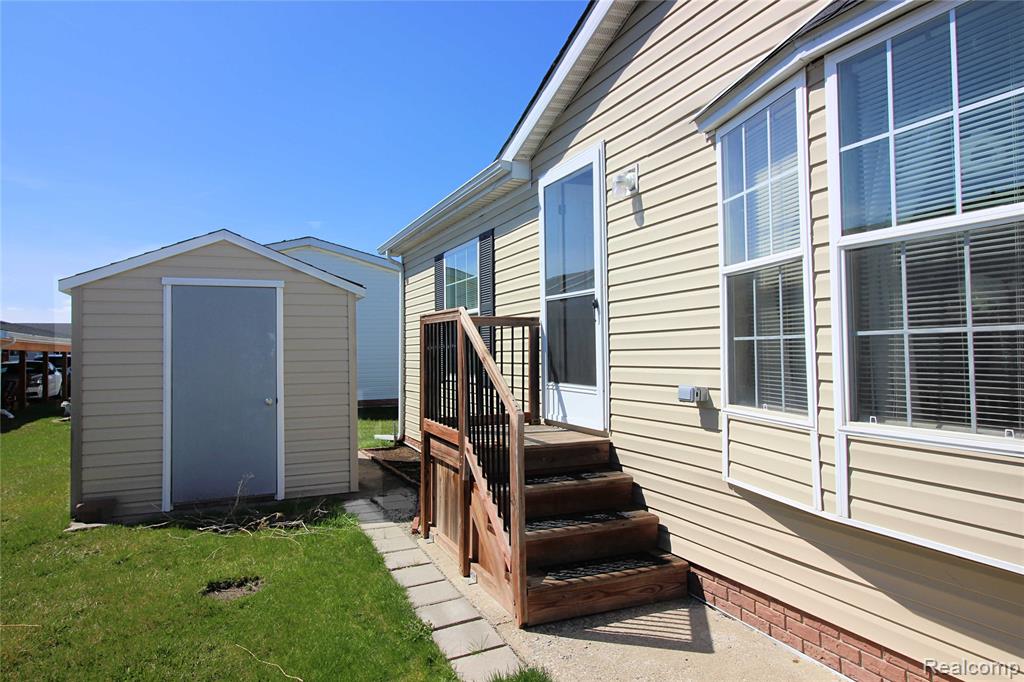 13617 Orchard View Street Property Photo 2