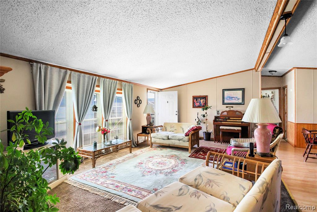 13617 Orchard View Street Property Photo 3