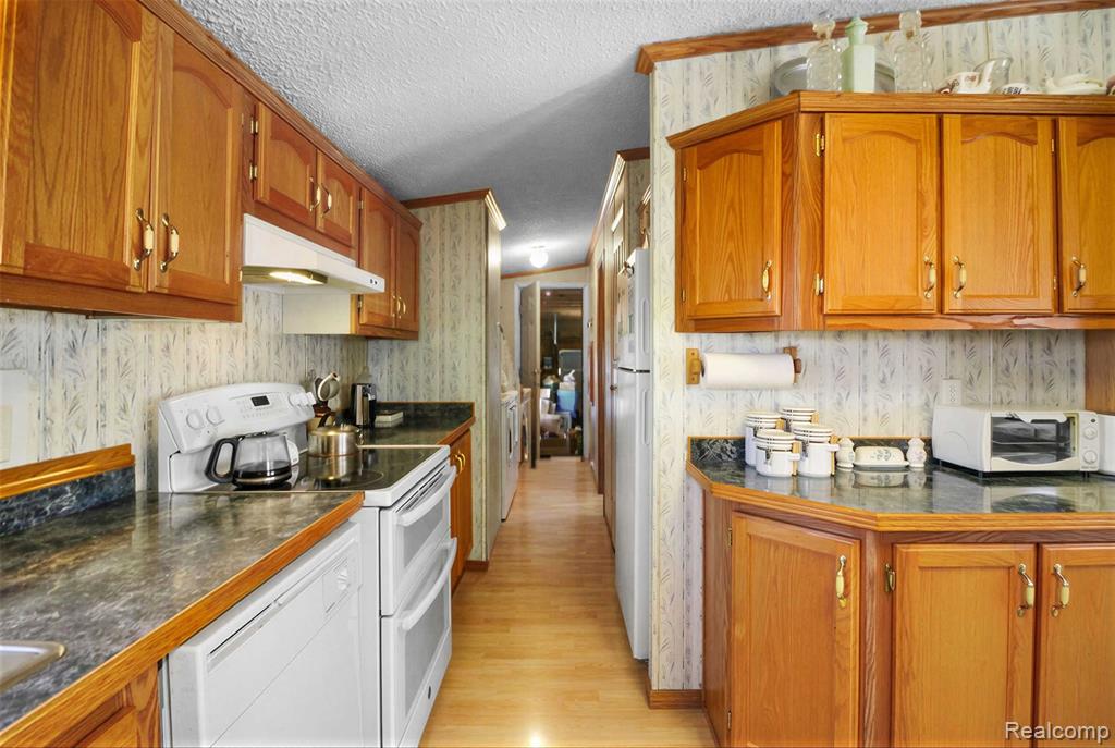 13617 Orchard View Street Property Photo 10