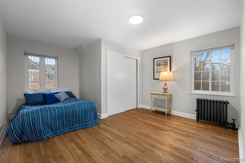 13910 Grandmont Avenue Property Photo 15