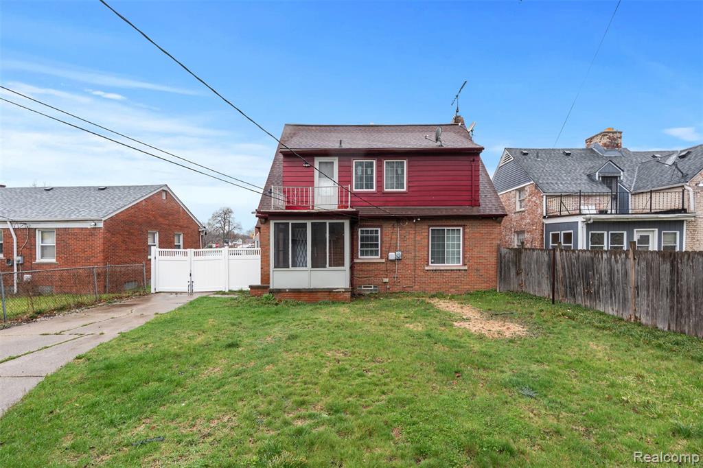13910 Grandmont Avenue Property Photo 23