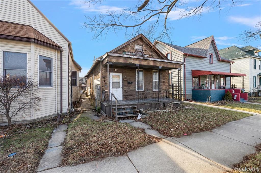 2219 Vermont Street Property Photo 4