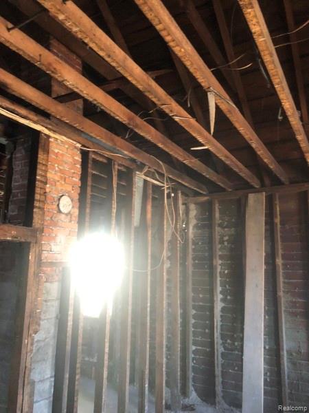 2219 Vermont Street Property Photo 7