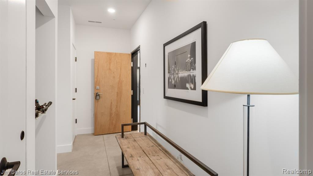 1201 Woodward Heights #10 Property Photo 3