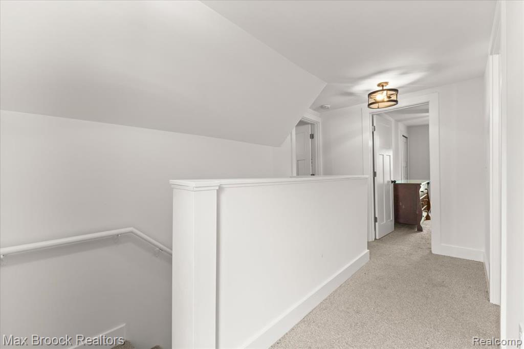 515 Clinton Street Property Photo 15
