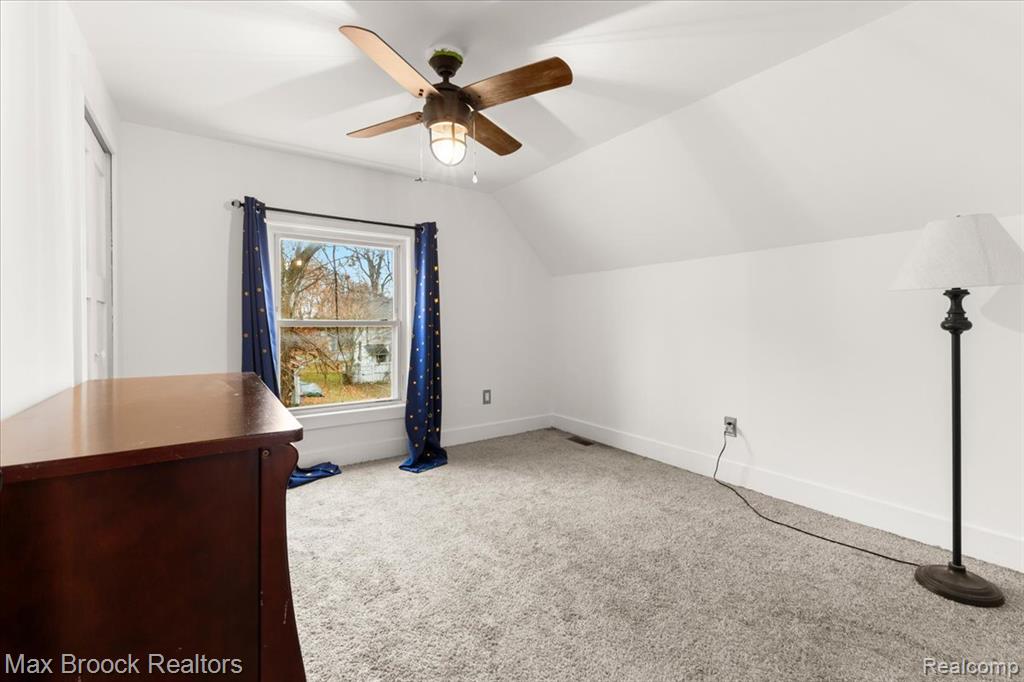 515 Clinton Street Property Photo 19