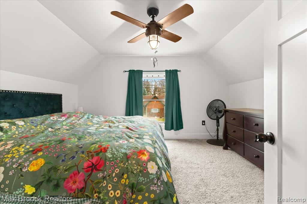 515 Clinton Street Property Photo 21