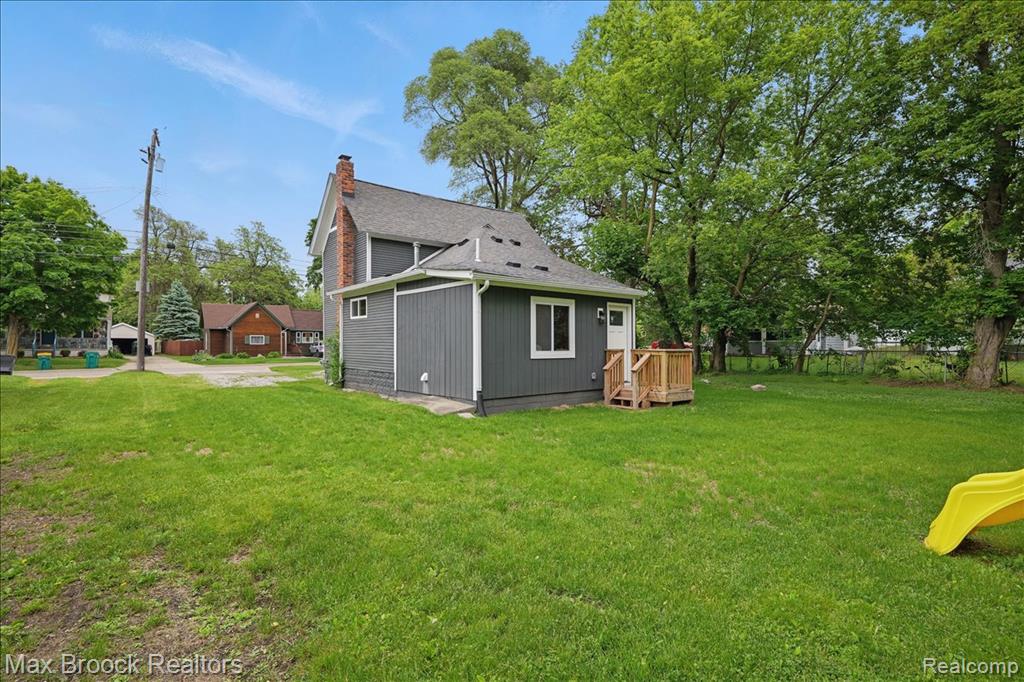 515 Clinton Street Property Photo 24