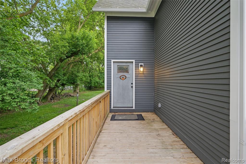 515 Clinton Street Property Photo 28