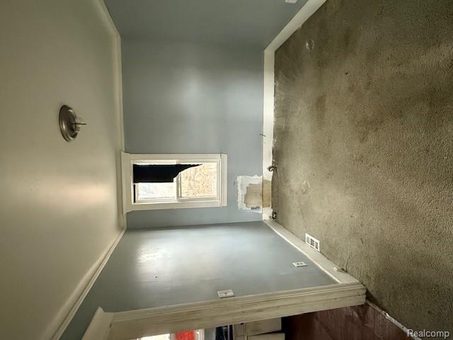 16845-7 Dolphin Street Property Photo 9