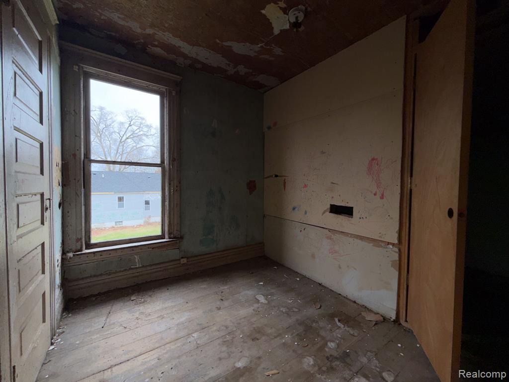 2546 W Forest Avenue Property Photo 19