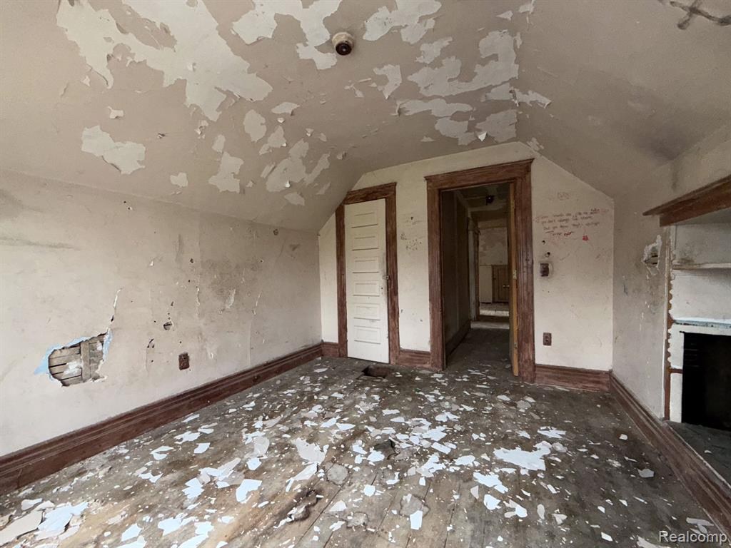 2546 W Forest Avenue Property Photo 21