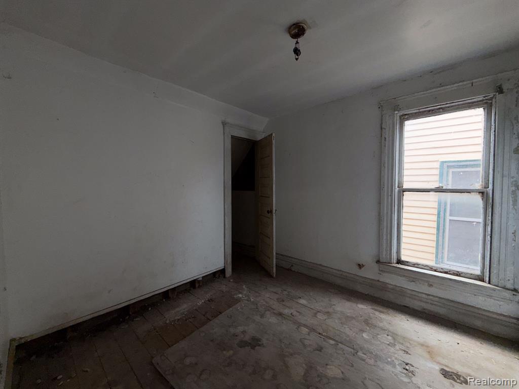 2546 W Forest Avenue Property Photo 24
