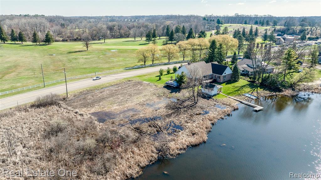 V/l Golf Club Property Photo 8