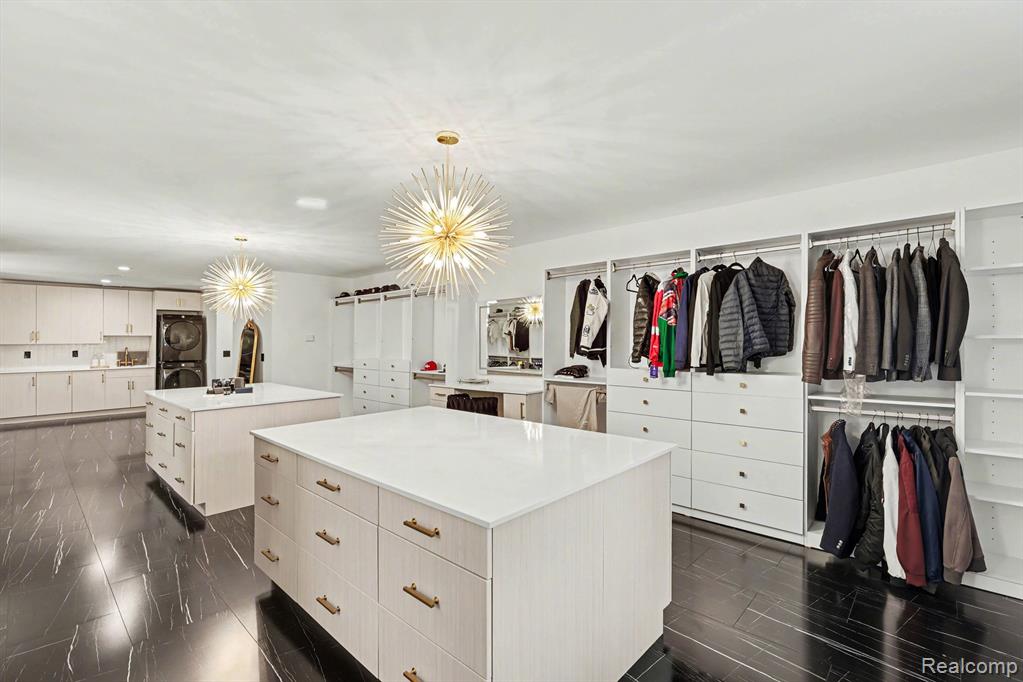 6986 Montgomery Drive Property Photo 19
