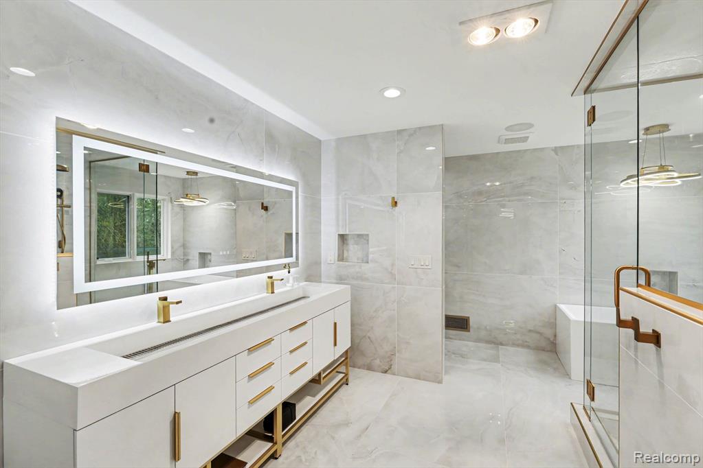 6986 Montgomery Drive Property Photo 20