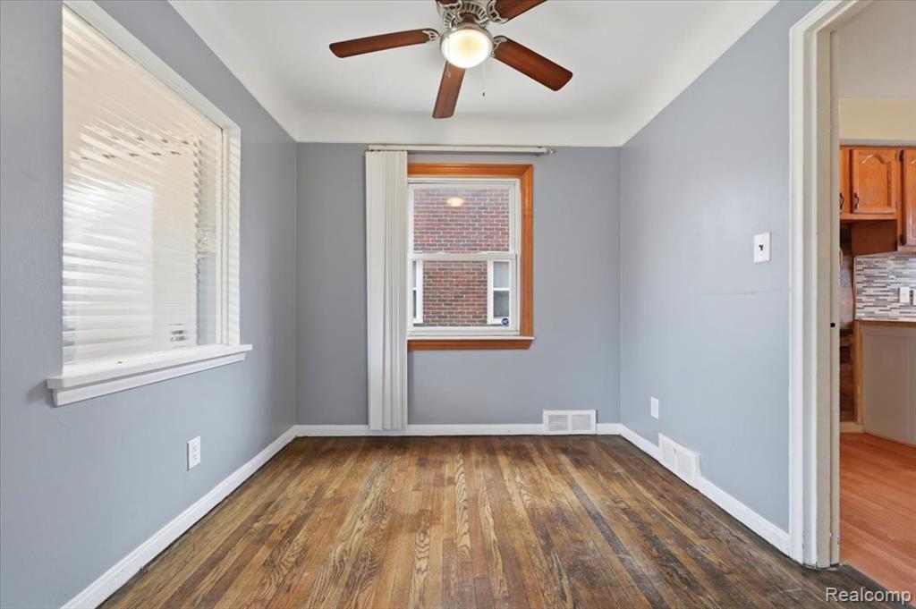 9193 Rutherford Street Property Photo 4
