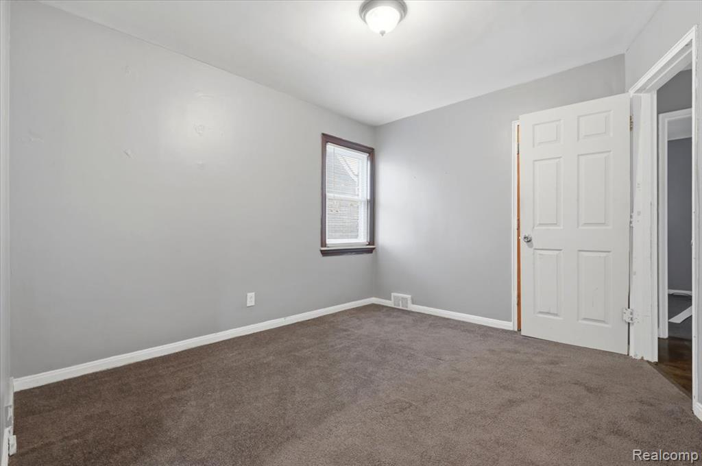 9193 Rutherford Street Property Photo 16