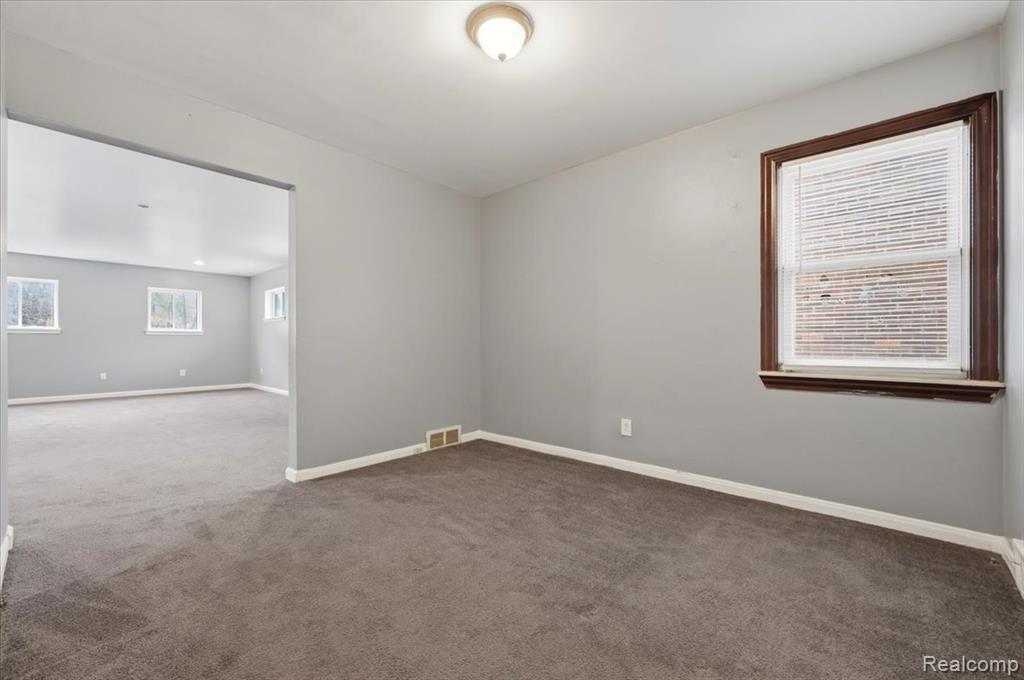 9193 Rutherford Street Property Photo 17