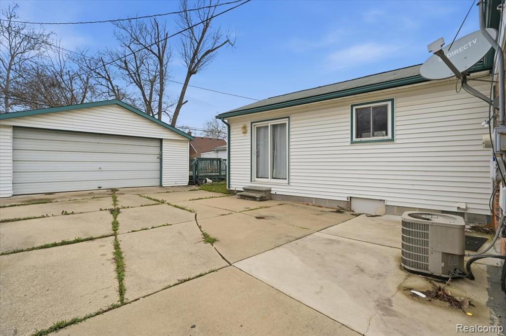9193 Rutherford Street Property Photo 23