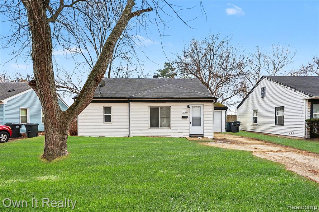 10821 Albany Street Property Photo 1