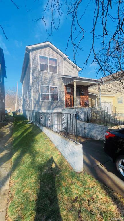 15463 Dexter Avenue Property Photo 1