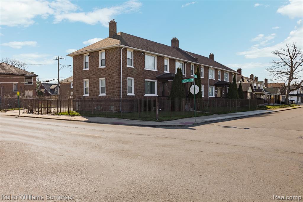 13660 Ohio Street Property Photo 2