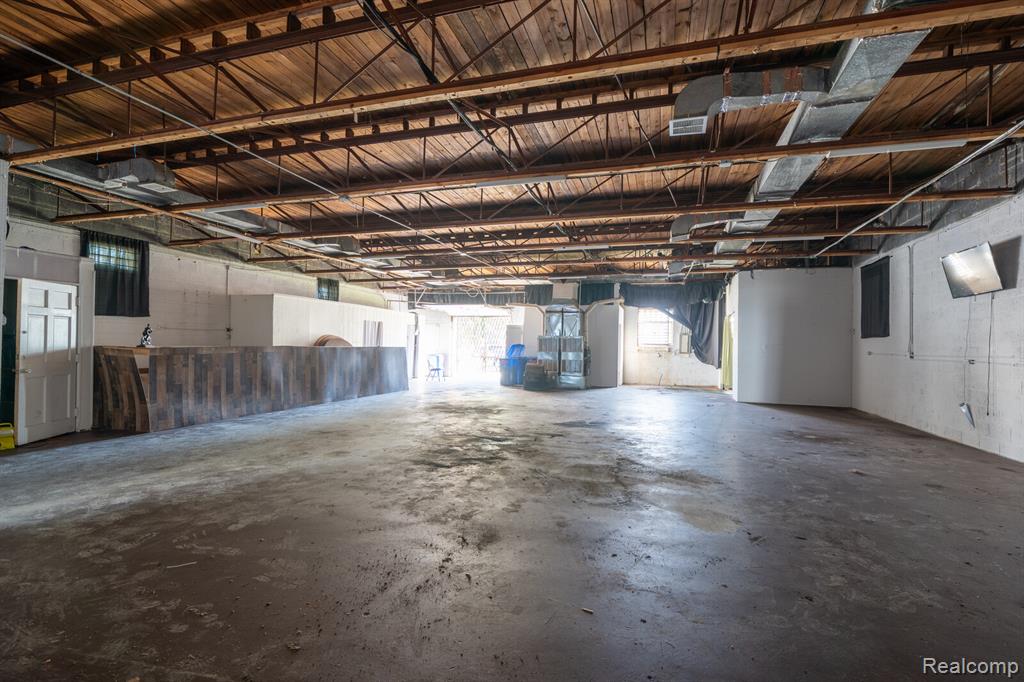 11444 Whittier Street Property Photo 13