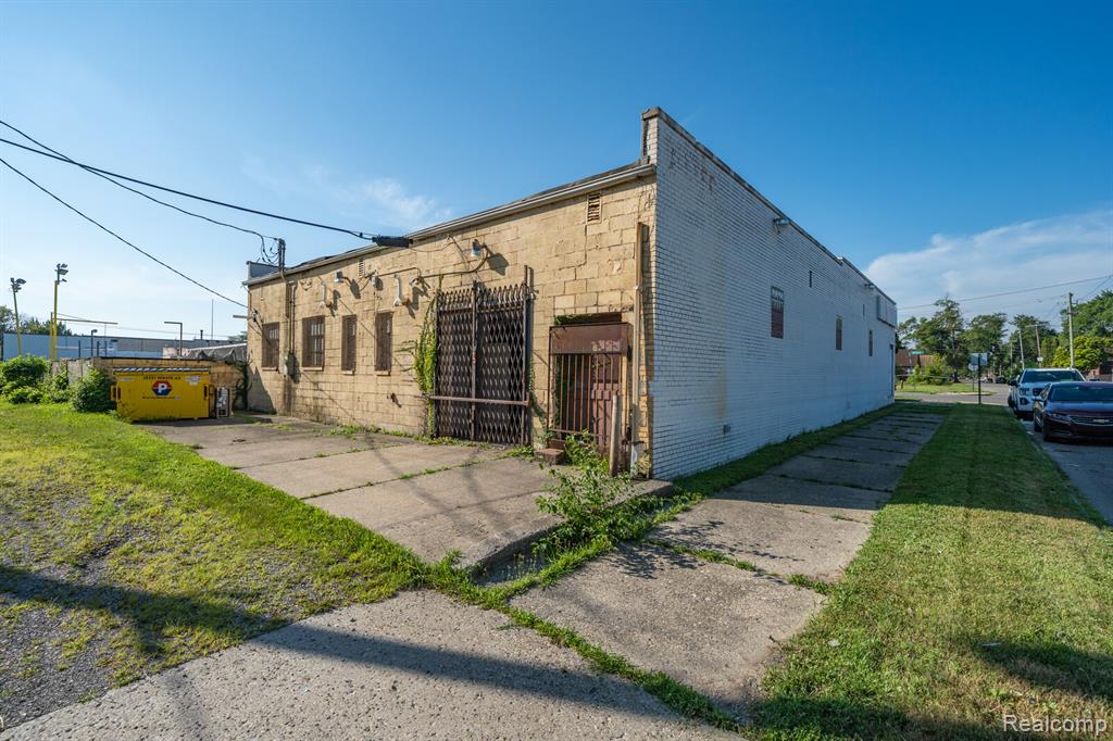 11444 Whittier Street Property Photo 21