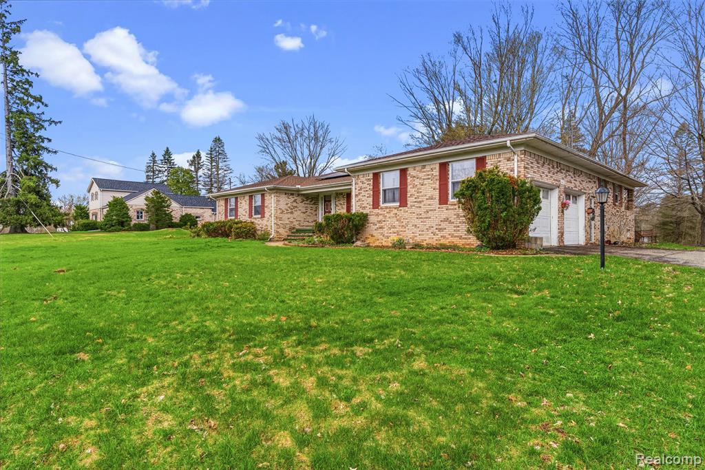3432 S State Road Property Photo 5