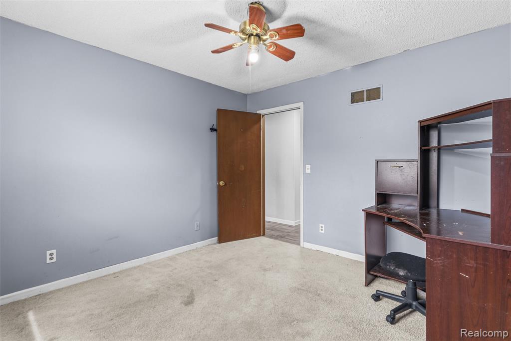 3432 S State Road Property Photo 16