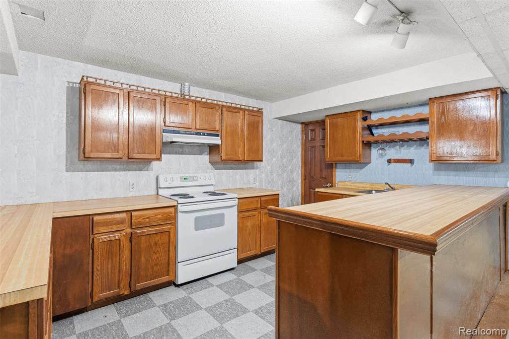 3432 S State Road Property Photo 42