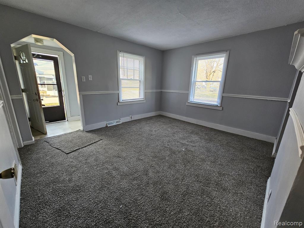 6828 Meadow Avenue Property Photo 2