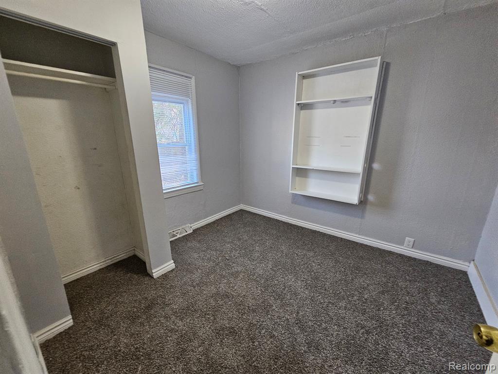 6828 Meadow Avenue Property Photo 4